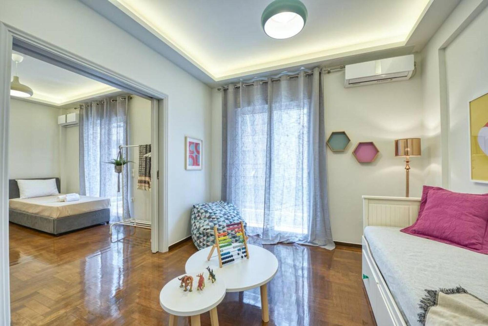 Muse A Dreamy And Fresh New Apartment Athena Bagian luar foto